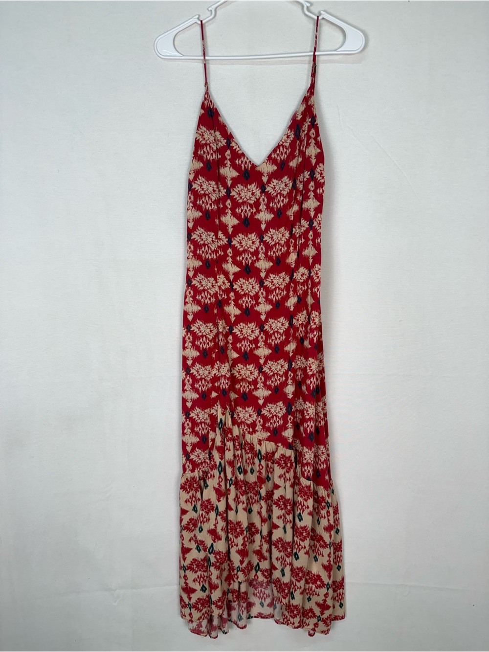 Vix Paula Hermanny Red Floral V-Neck Maxi Slip Dress with Spaghetti Straps